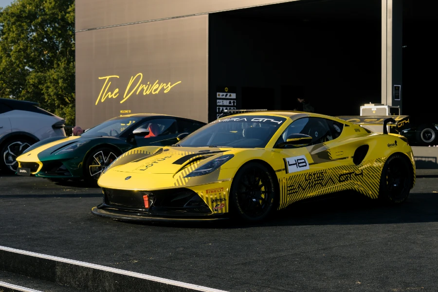 Press landing galleries goodwood